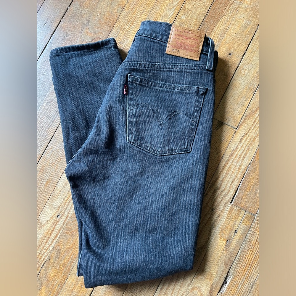 Women’s Levi’s Black 501 jeans. Size 27.